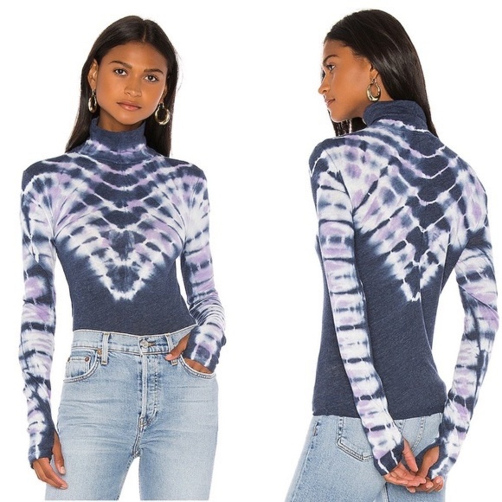 FREE PEOPLE
Psychedelic Tie-dye Turtleneck Top In Navy in medium